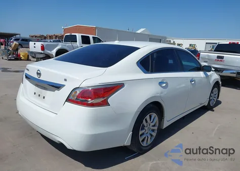 2015 Nissan Altima 2.5 S from USA, damaged, VIN 1N4AL3AP4FN872272